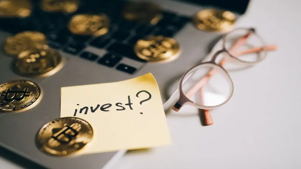 Investir no Brasil morando no exterior