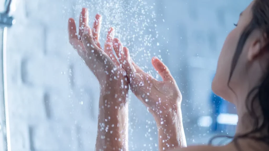 Conheça os benefícios de tomar banho gelado
