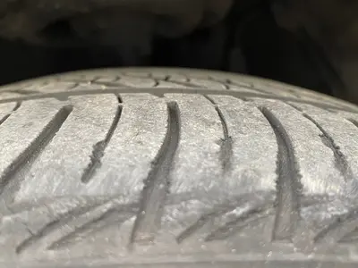 Veja quais são os tipos de desgastes nos pneus