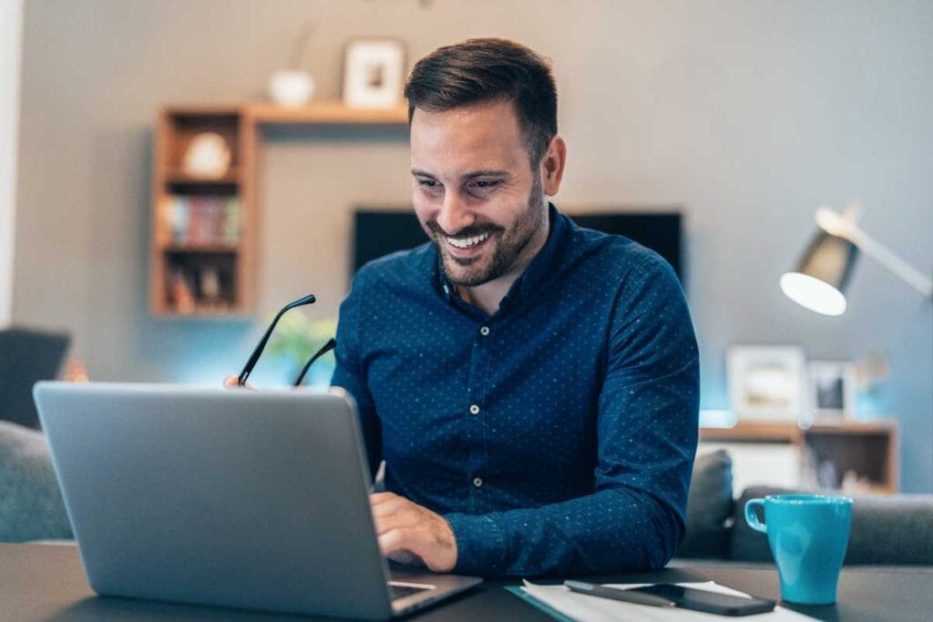 Home office permanente? Como adaptar sua casa