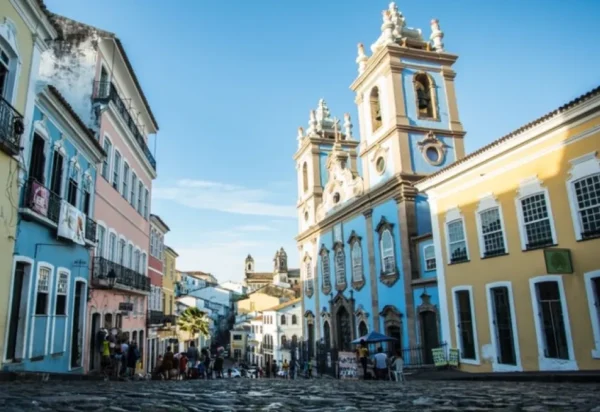 Salvador: patrimônio, cultura e turismo o ano todo