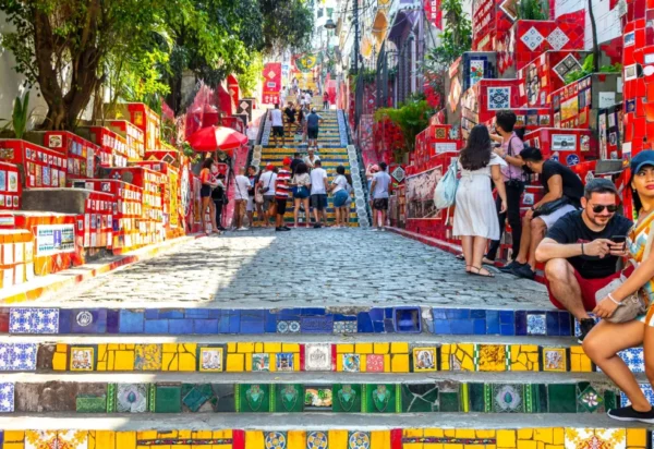Turismo no Brasil cresce 46% e lidera alta entre países da OCDE