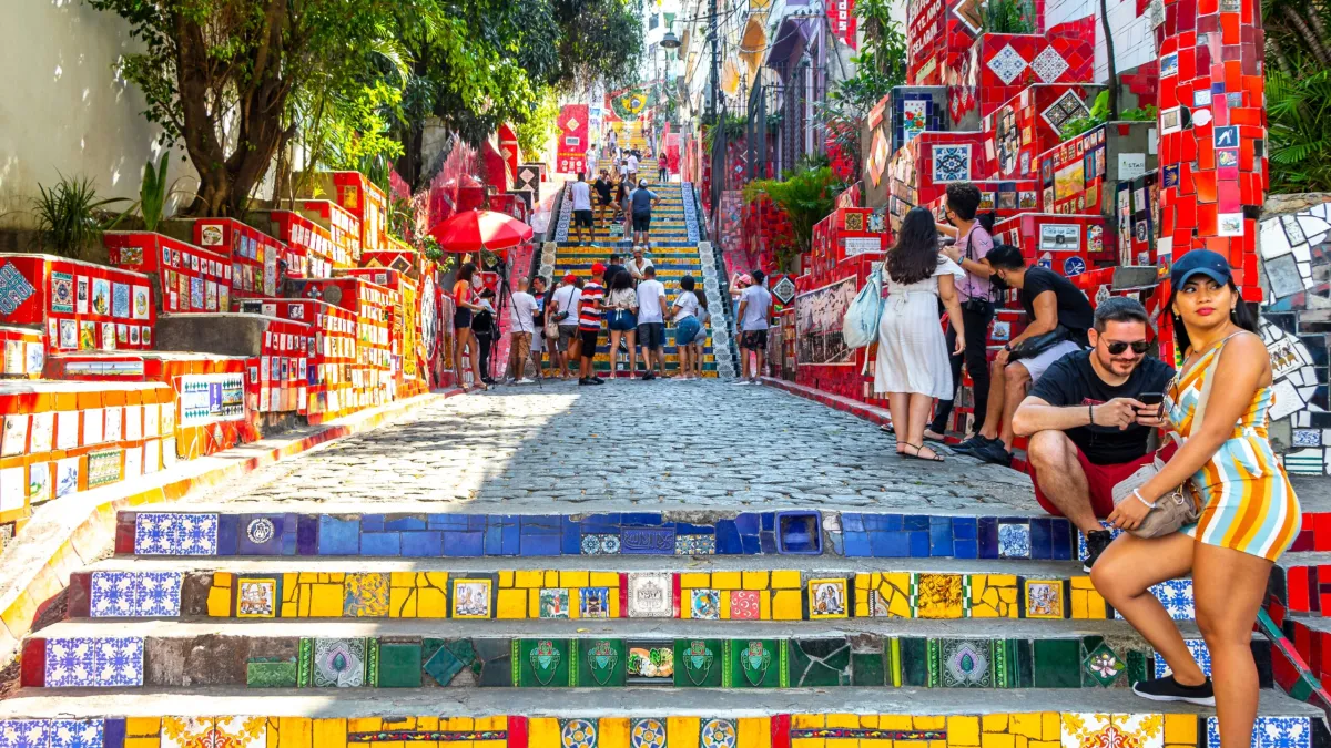 Turismo no Brasil cresce 46% e lidera alta entre países da OCDE